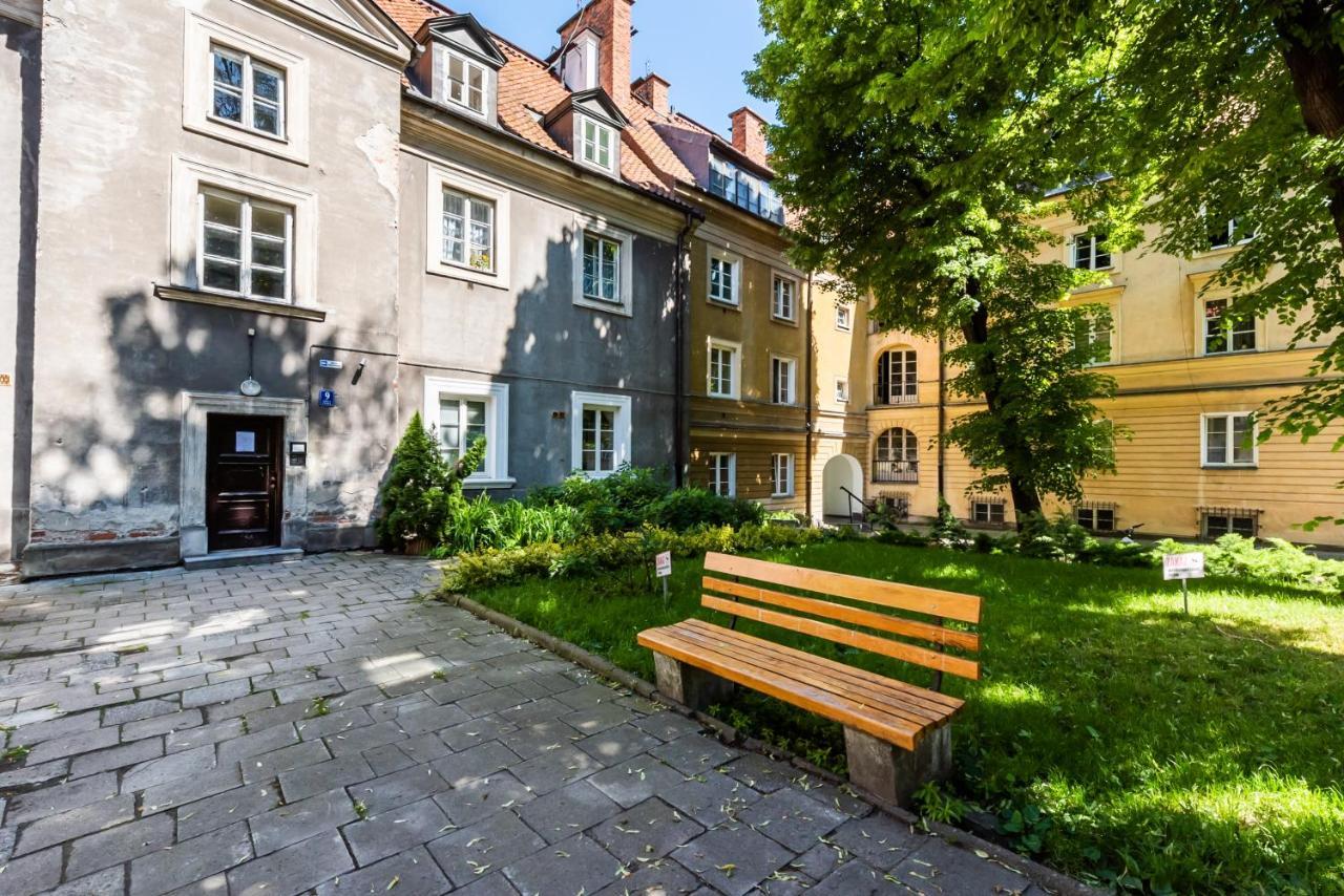 Comfortable Old Town Apartament *